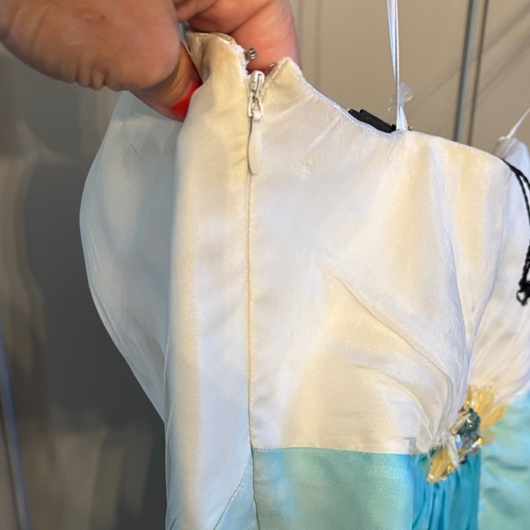 NWT La Femme Dancing with the Stars inspired 100% silk gorgeous dress! Sz 0 - Picture 10 of 11